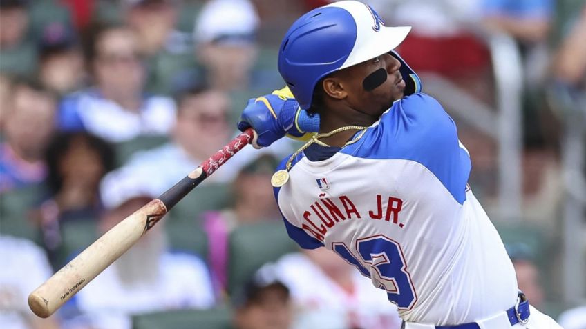 Ronald Acuña Jr. sigue encendido en su regreso y la vuelve a botar ante Padres