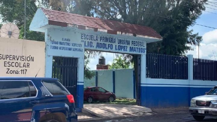 Maestra de primaria reportada por rociar insecticida a sus alumnos en Michoacán