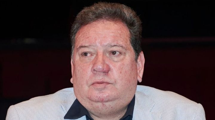 Alarma en Televisa: Coque Muñiz es hospitalizado de urgencia; último mensaje causa terror