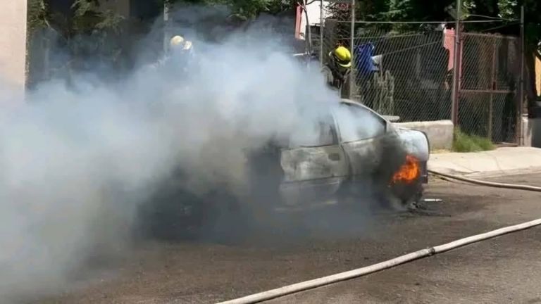 El incendio ocurrió en la colonia Primavera de Ciudad Obregón. Foto: Facebook