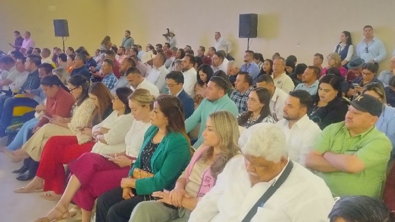 Se firmaron históricos planes integrales de agua potable, alcantarillado y saneamiento 