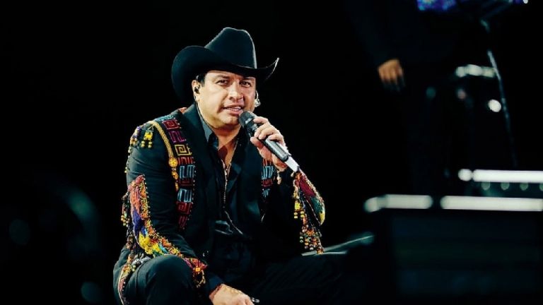 Espinoza Paz enfrenta presunta cancelación de visa de trabajo en Estados Unidos
