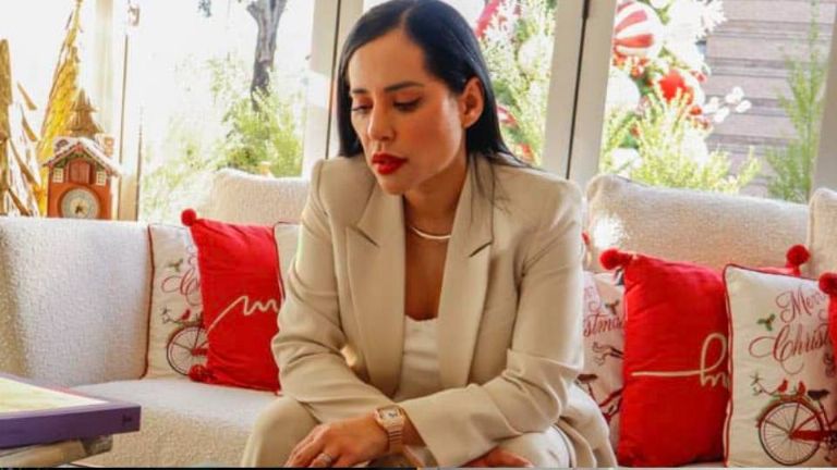 Gustavo Adolfo Infante revela que Sandra Cuevas lo contrató para mejorar su imagen