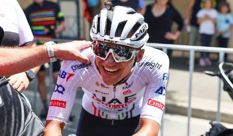 Isaac del Toro se quedó con la camiseta blanca como el mejor de los ciclistas jóvenes menores de 23 años
