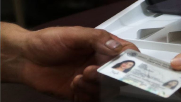 Diputado del PVEM propone hacer obligatorio el voto y multar abstención en México