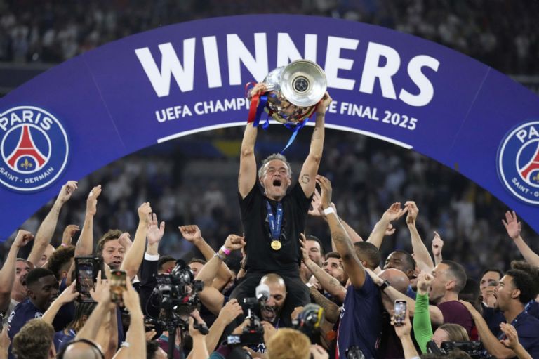 Luis Enrique le da al PSG su tan esperada Champions y el español logra entrar a los libros de historia del futbol
