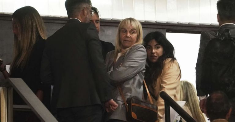 Familiares de Maradona llegan al juzgado