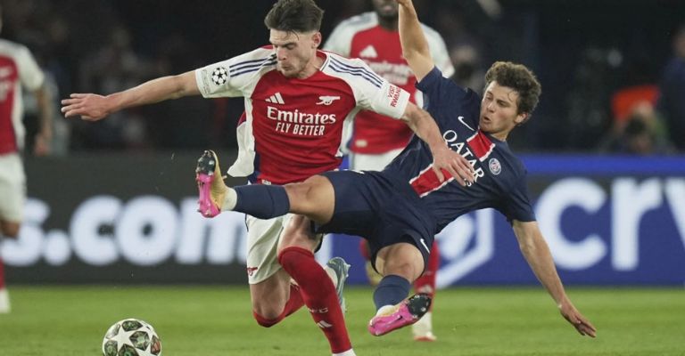 Arsenal lo intentó, pero no pudo ante los parisinos