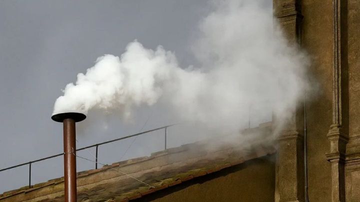 Habemus Papam: Humo blanco en el Vaticano por nuevo Papa; él será el sucesor de Francisco