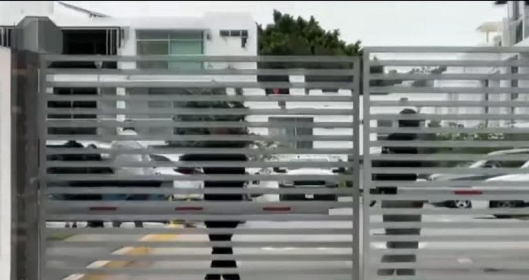 Catean casa de Alex Marin en busca de evidencias y pruebas