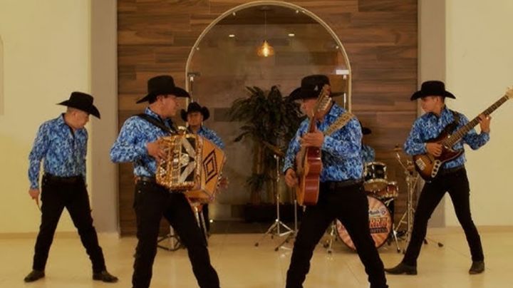 Tragedia en el regional: Integrantes de La Garra Norteña, graves tras caer de cuarto piso