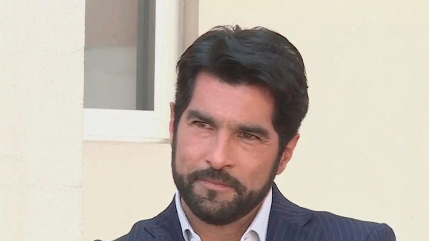 Después de acusaciones de Alicia Villarreal, Arturo Carmona sorprende con foto en redes