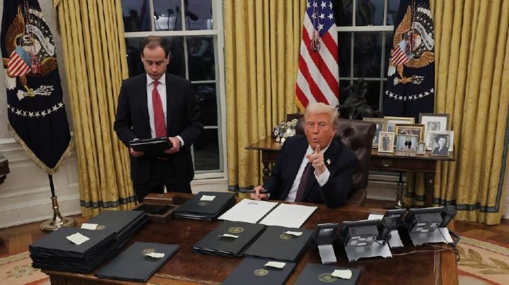 Trump ordena al ICE expandir deportaciones masivas de migrantes a ciudades santuarios