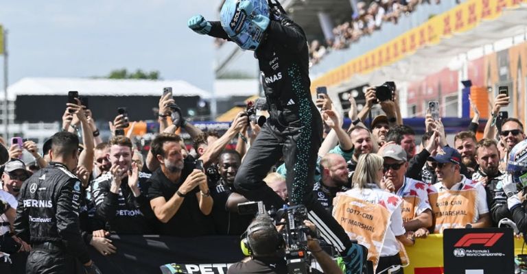 El británico festeja en grande su victoria