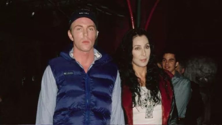 Elijah Blue Allman, hijo de Cher, es hospitalizado tras sufrir sobredosis en California