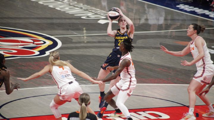 Se enciente la Arena en Indiana; el Fever venció al Sun 88-71