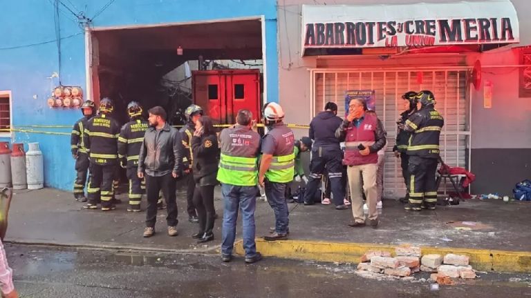 Explosión por acumulación de gas en casa deja seis heridos y colapso de vivienda en CDMX