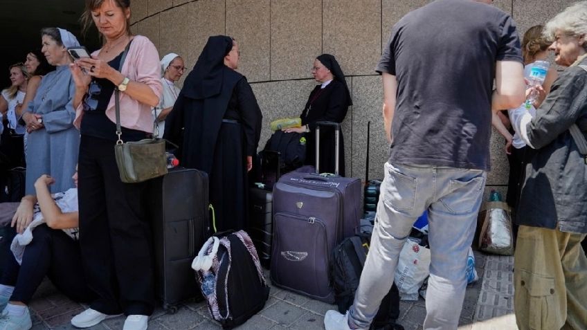 SRE evacúa a 136 mexicanos de Israel e Irán por conflicto armado en Medio Oriente