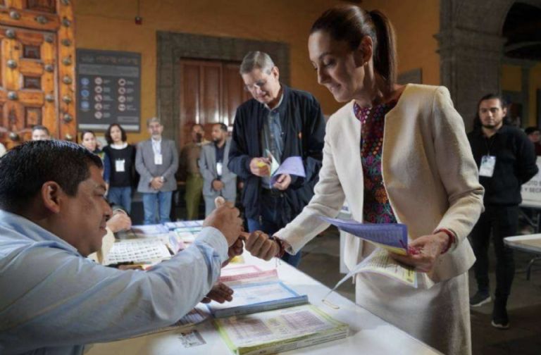La presidenta Claudia Sheinbaum participó en las elecciones del Poder Judicial. Foto: Twitter
