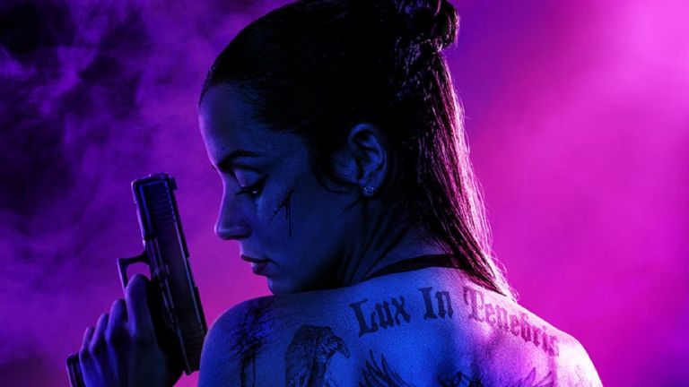 Ana de Armas como Eve Macarro