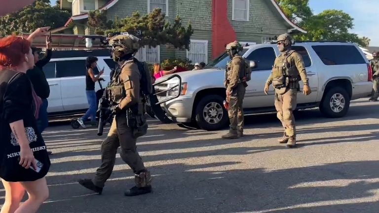 Operativo de ICE en restaurante de San Diego desata pánico y críticas de legisladores