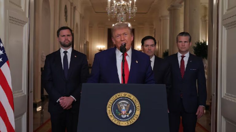 Donald Trump califica como un éxito los ataques a instalaciones nucleares en Irán