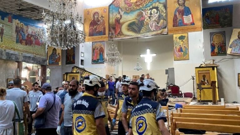 Ataque suicida en iglesia cristiana de Damasco deja 22 muertos y 63 heridos en Siria