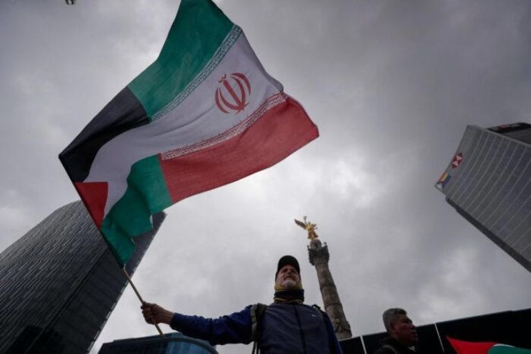 Varios colectivos protestaron por ataques a Irán por Estados Unidos