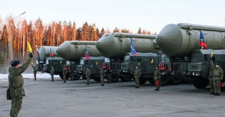 Trump acusa a Rusia y China de pruebas nucleares ocultas