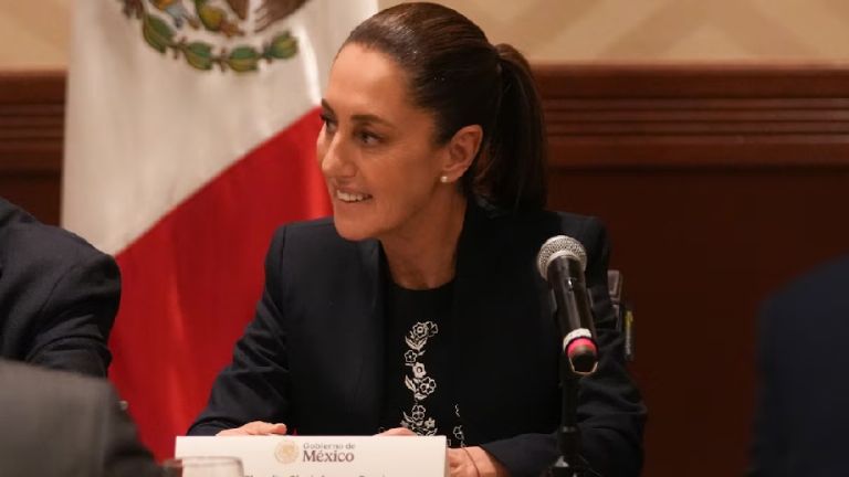 Laura Zapata es criticada por emitir comentarios discriminatorios hacia Claudia Sheinbaum