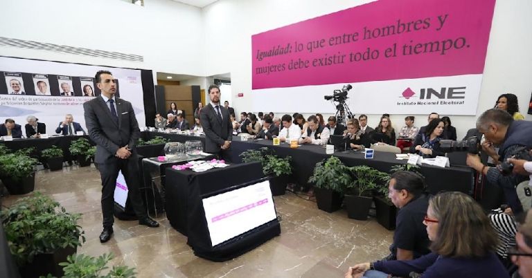 INE tomará en cuenta materias relacionadas a la especialidad para definir ganadores