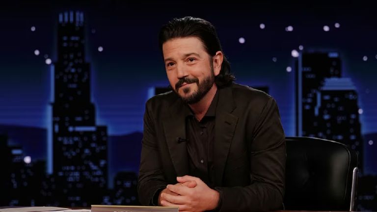 Diego Luna arremete contra políticas antiinmigrantes de Donald Trump en Jimmy Kimmel Live
