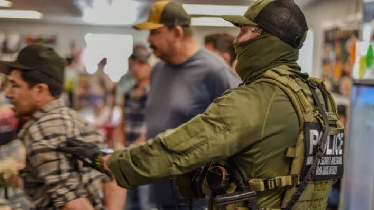ICE alcanza récord histórico con 59 mil inmigrantes detenidos en Estados Unidos