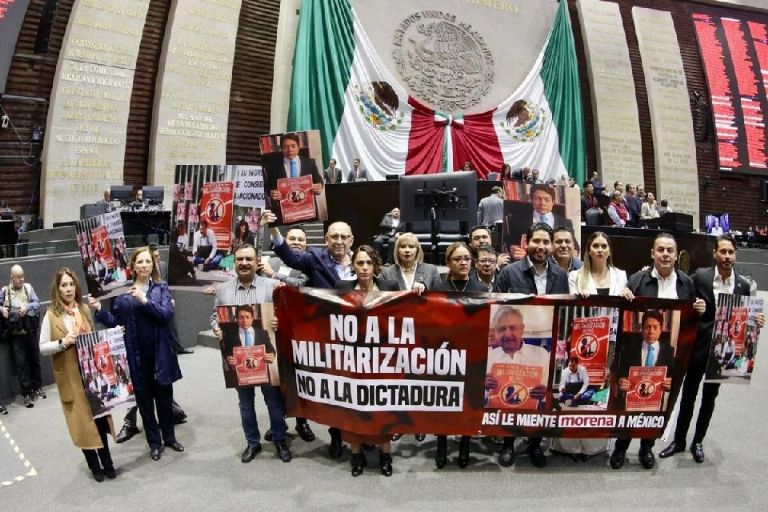Durante el debate, las bancadas de la oposición denunciaron la militarización de la seguridad pública