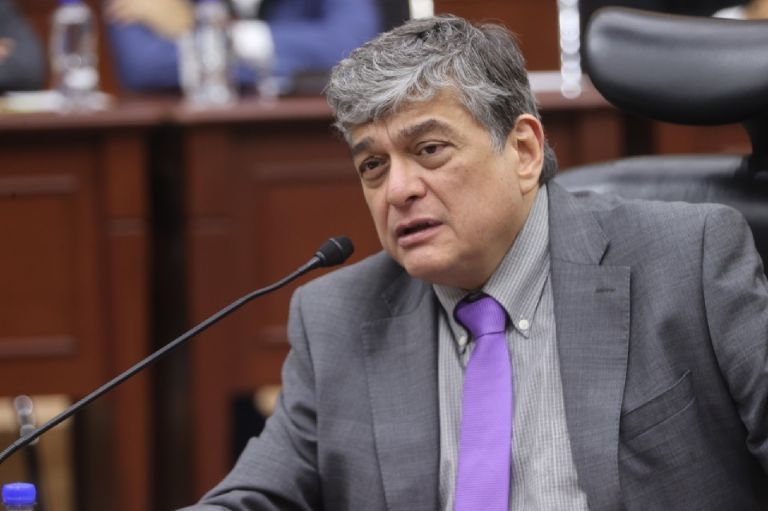 El consejero Uuc-kib Espadas rebatió el argumento de que 90 por ciento de las personas votaron por candidaturas que estaban en acordeones