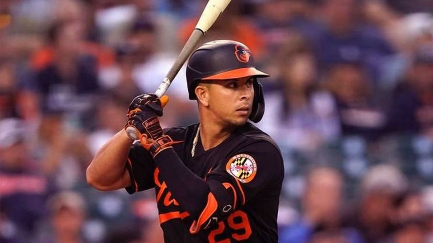 Urías opaca jonrón de Aranda y los Orioles remontan para apalear a los Rays