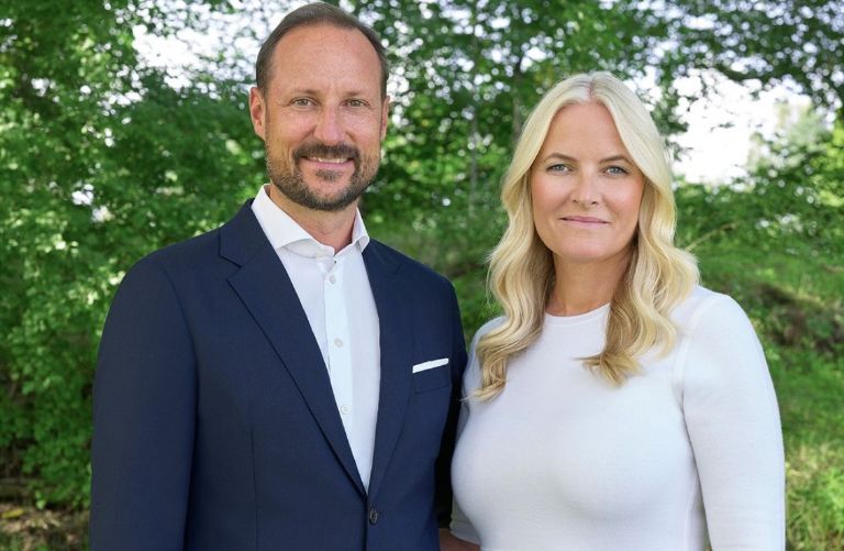 Príncipe Haakon y la princesa Mette-Marit