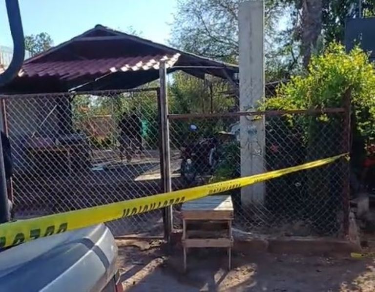 El fallecido quedó tendido dentro del inmueble