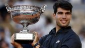Foto ilustrativa de la nota titulada Épica remontada de Alcaraz a Sinner y conquista el bicampeonato en Roland Garros