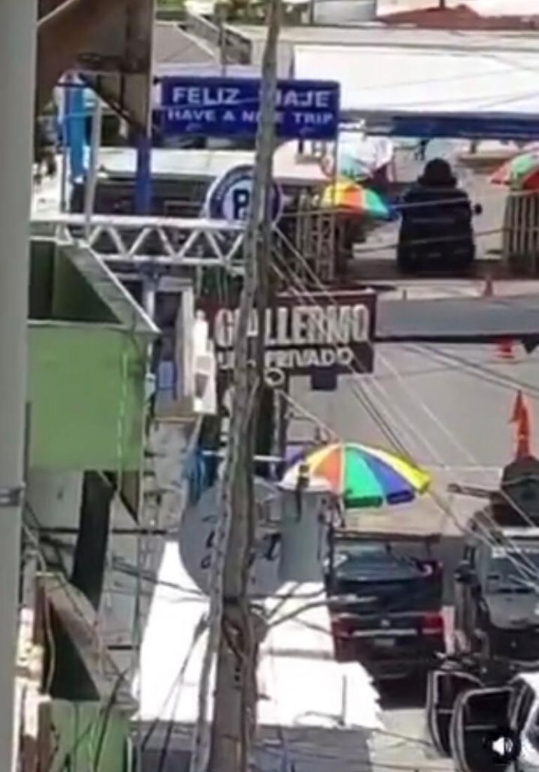 Enfrentamiento entre las autoridades mexicanas con los presuntos delincuentes 