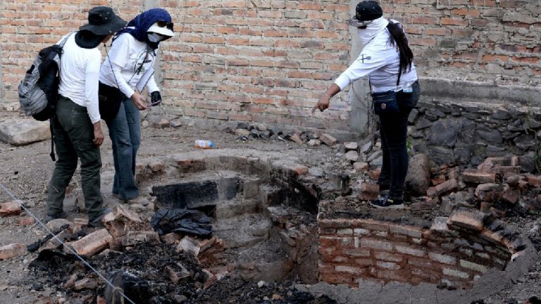 Ceci Flores denuncia en redes sociales presencia de cráneos calcinados en inmueble de CDMX