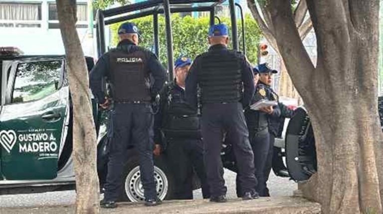 En alcaldía Gustavo A Madero un oficial resulto lesionado tras choque