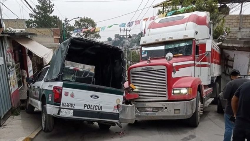 Tractocamión ocasiona fuerte accidente en la alcaldía Magdalena Contreras, por falla mecánica