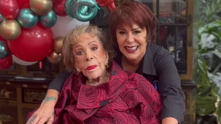 Alejandra Guzmán no ha podido superar la muerte de Silvia Pinal