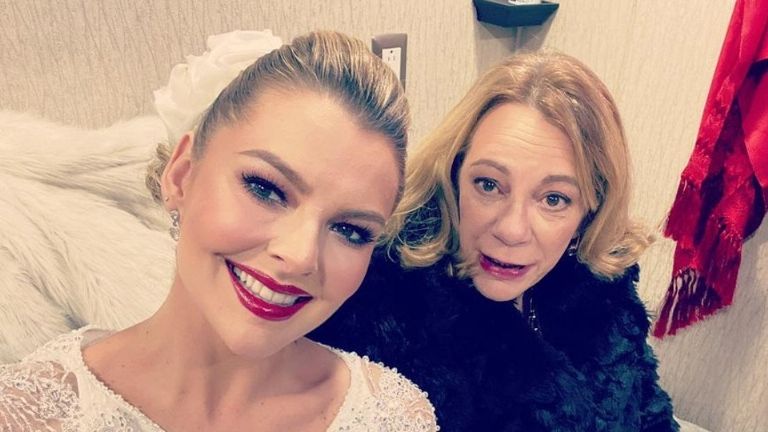 Julián Gil tachó de alcohólica a la madre de Marjorie de Sousa