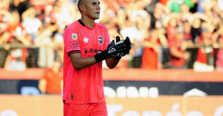 Navas tendría las horas contadas en Argentina