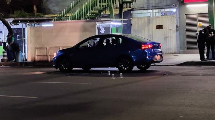 Madrugada violenta en CDMX: En plena vía pública de la Venustiano Carranza, matan a automovilista