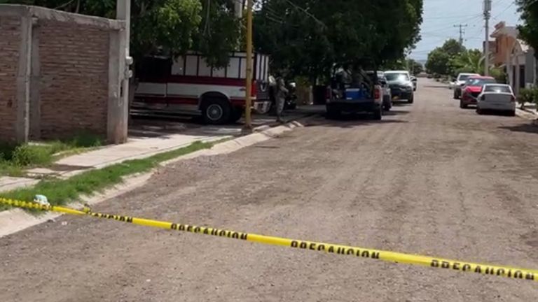 Descubren tres cuerpos sepultados en patio de vivienda en la Rincón del Valle