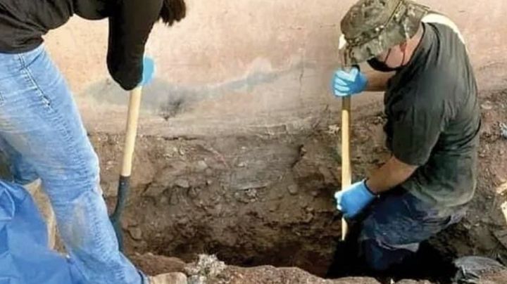 Hallan tres cuerpos sepultados en casa abandonada de Ciudad Obregón; FGJES investiga