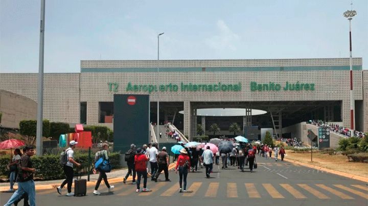 Estados Unidos acusa a México de violar acuerdo aéreo y amaga con frenar vuelos